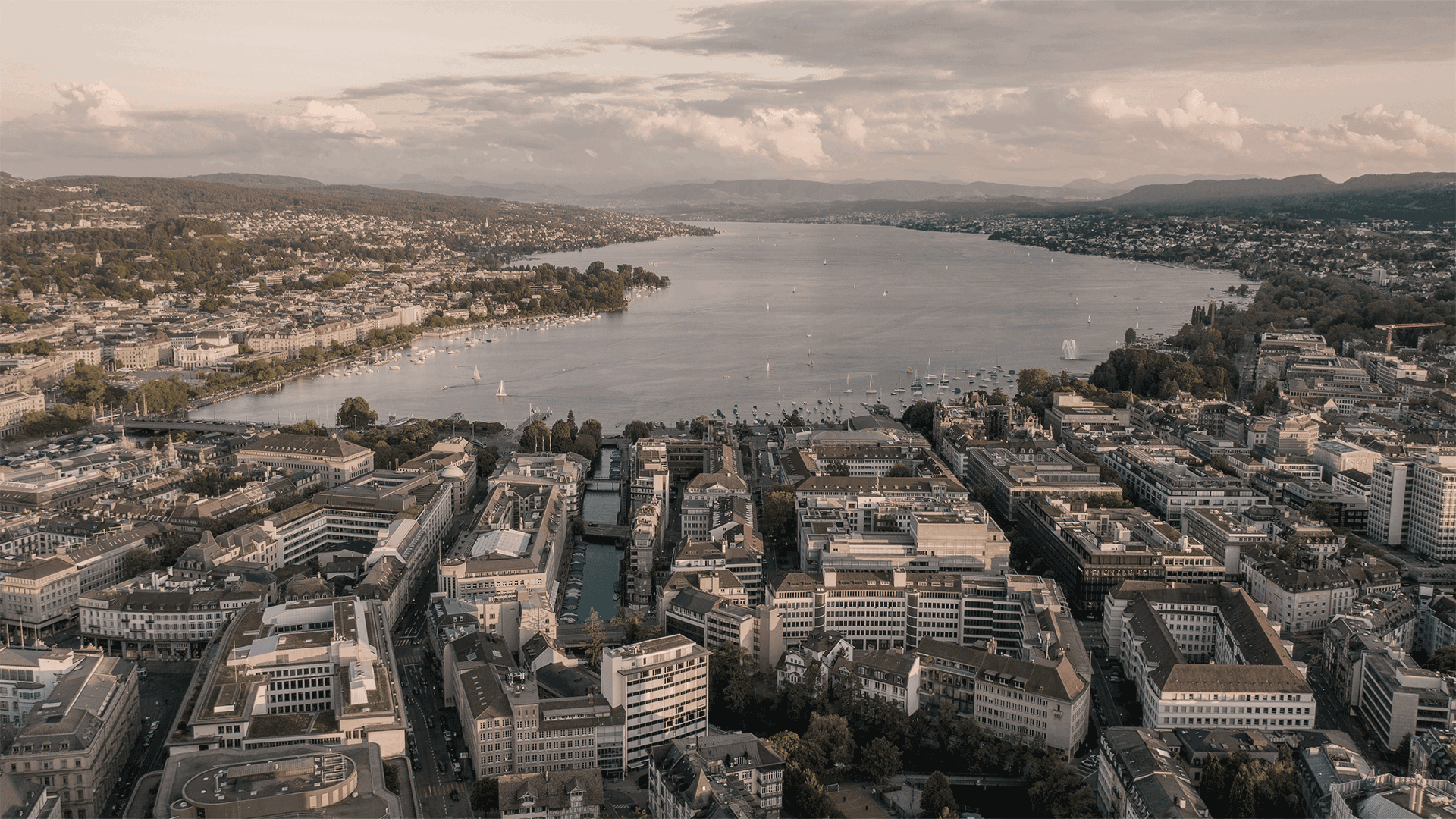 Erstklassige Immobilien und starke Zahlen: Intershop im OMSP1 vertreten